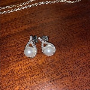 Diamond Pearl Earrings